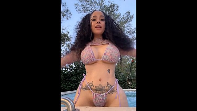 Allxporno La Insuperable Super Cachonda en la Piscina