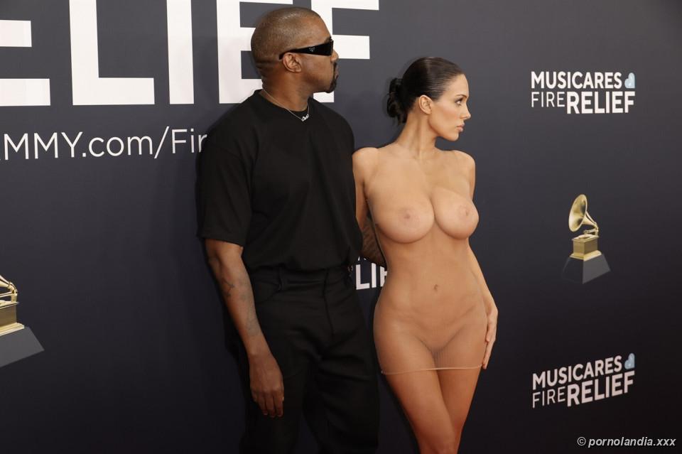 Bianca Censori desnuda en Grammy con vestido transparente - Foto 246389