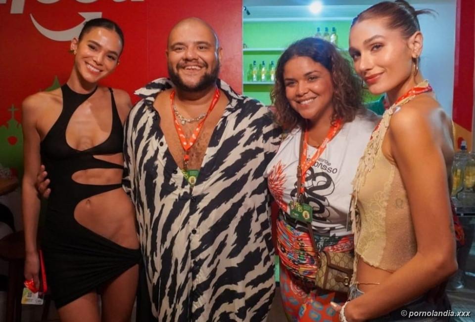 Bruna Márquezina en Carnival con vestido transparente - Foto 242716