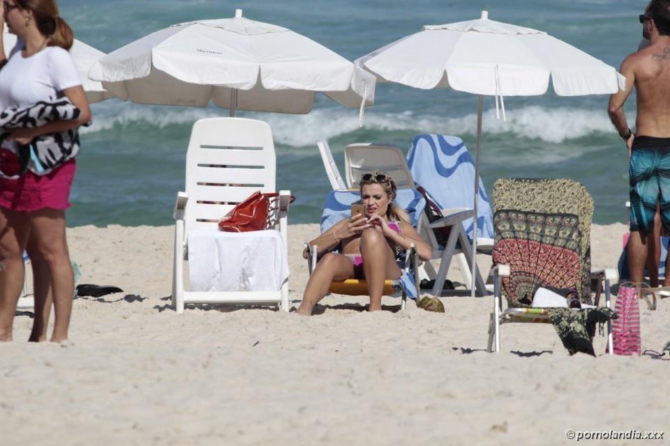 Veridiana Freitas atrapada en las playas cariocas - Foto 181568