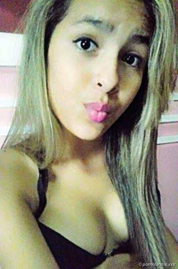 Fotos de una joven tetona que cayó en WhatsApp - Foto 145470