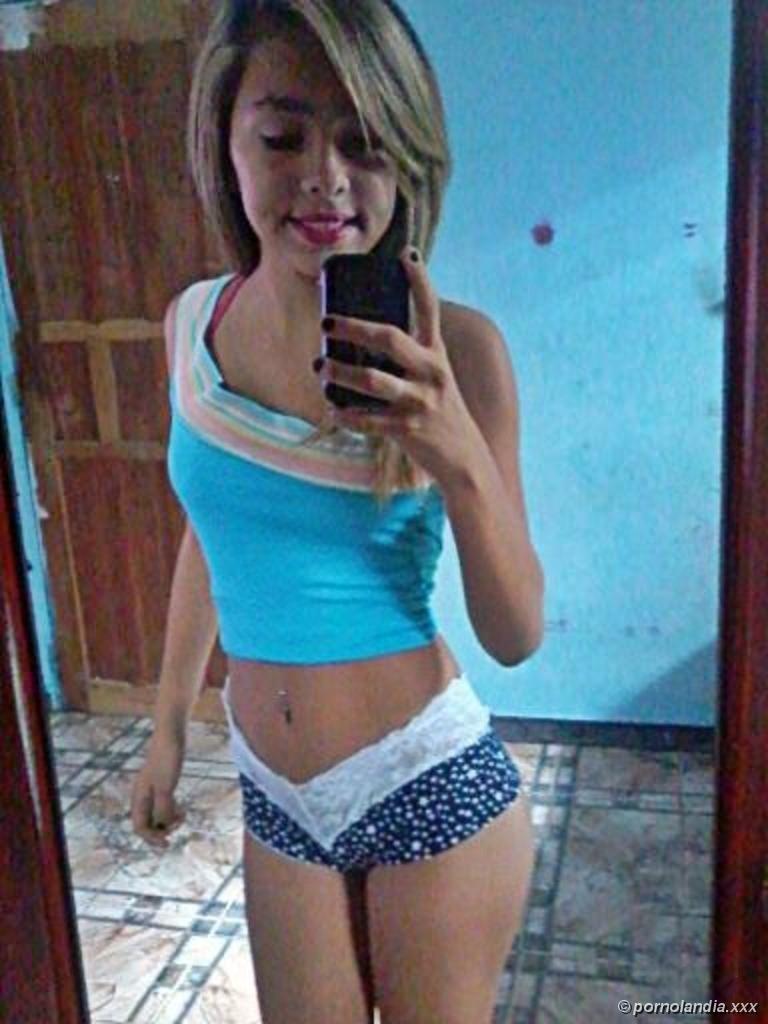 Fotos de una joven tetona que cayó en WhatsApp - Foto 145474