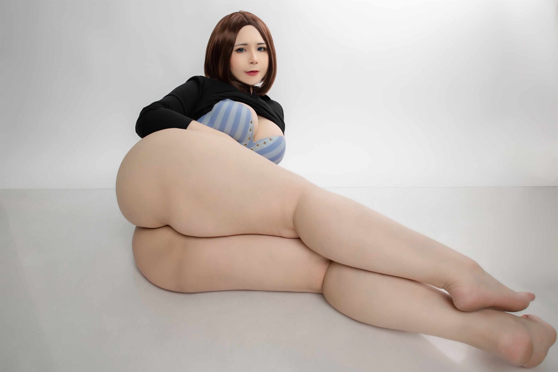 videos de Uy Uy Samsung Sam Blue Thong Sexy lencería en Allporno