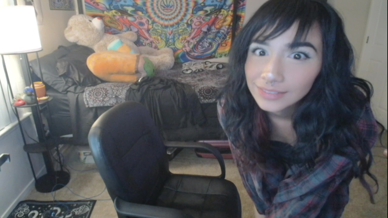 videos de YourTokengirl tetas pequeñas ver a través de top twitch video en Allporno