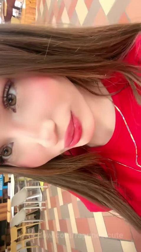 Don’t forget to follow me ❤️ let’s move forwa.. Protagonizado por rapuncelcute