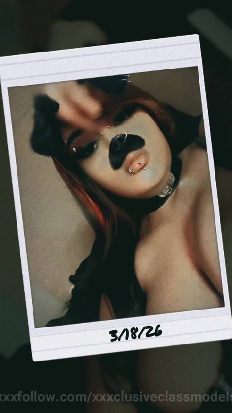 add me on snapchat lets video chat 💋 @LuxuryG.. Protagonizado por xxxclusiveclassmodels
