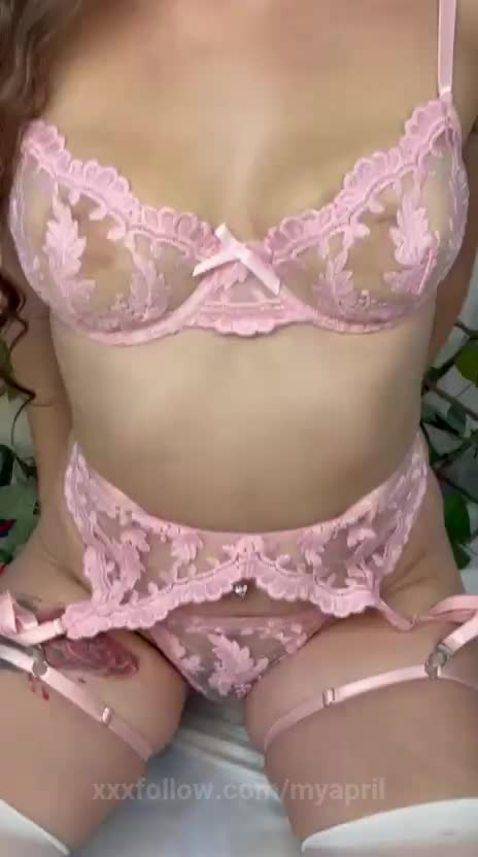 Cute and tender cotton bunny. 🐰💕 Protagonizado por myapril
