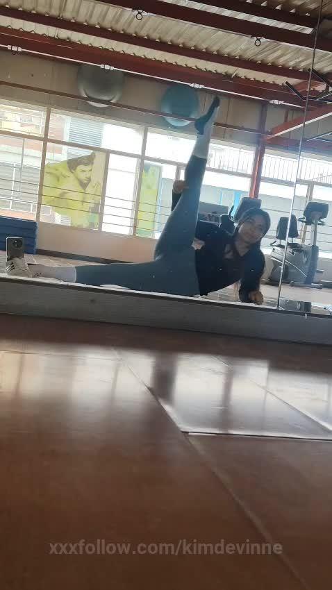 Video Protagonizado por kimdevinne