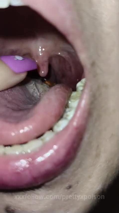 How delicious it is to eat them 😈 Protagonizado por prettyxpoison