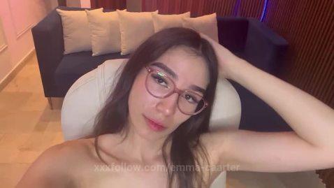 show live – https://chaturbate.com/b/emma_caa.. Protagonizado por emma-caarter