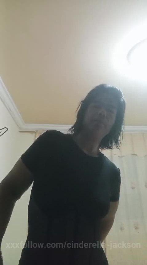 I put it on so you can take it off later (Pan.. Protagonizado por cinderella-jackson