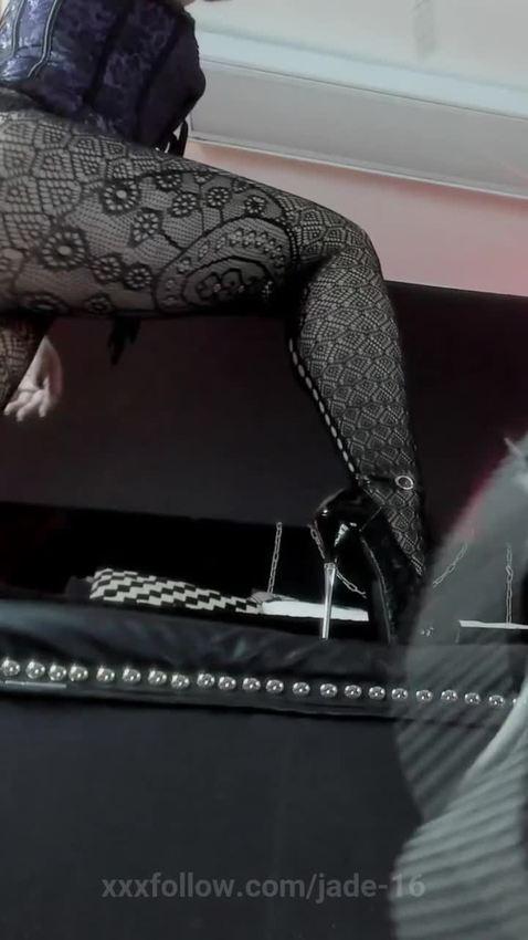 Just follow my orders, you are my slave now 🖤 Protagonizado por jade-16