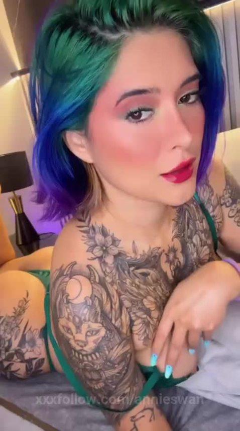 https://www.camsoda.com/es/annieswan Protagonizado por annieswan