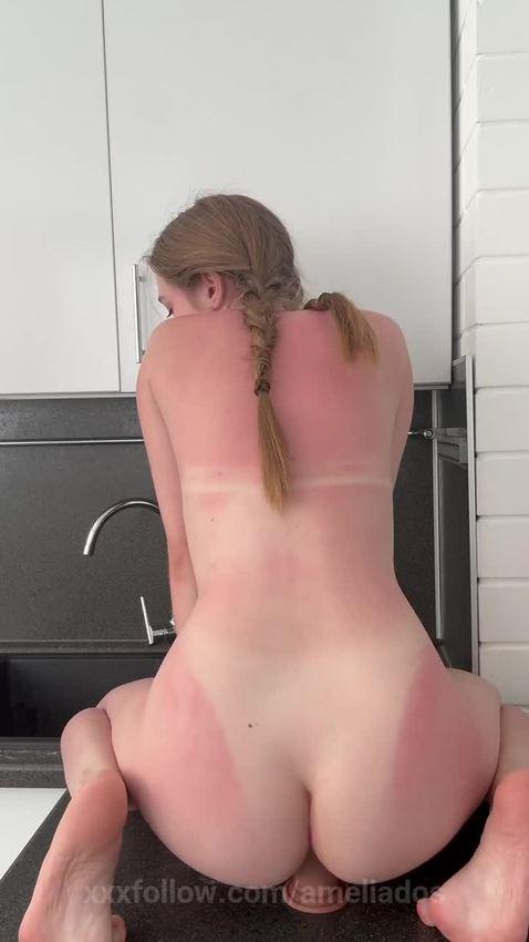 IM TEEN AND IM LOVE RIDE ON THE COCK Protagonizado por ameliados