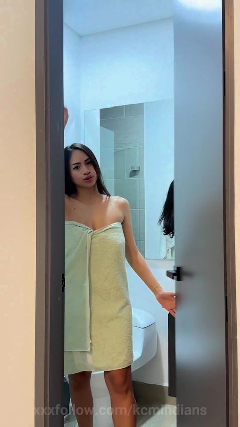 Door claims every inch for itself Protagonizado por kcmindians